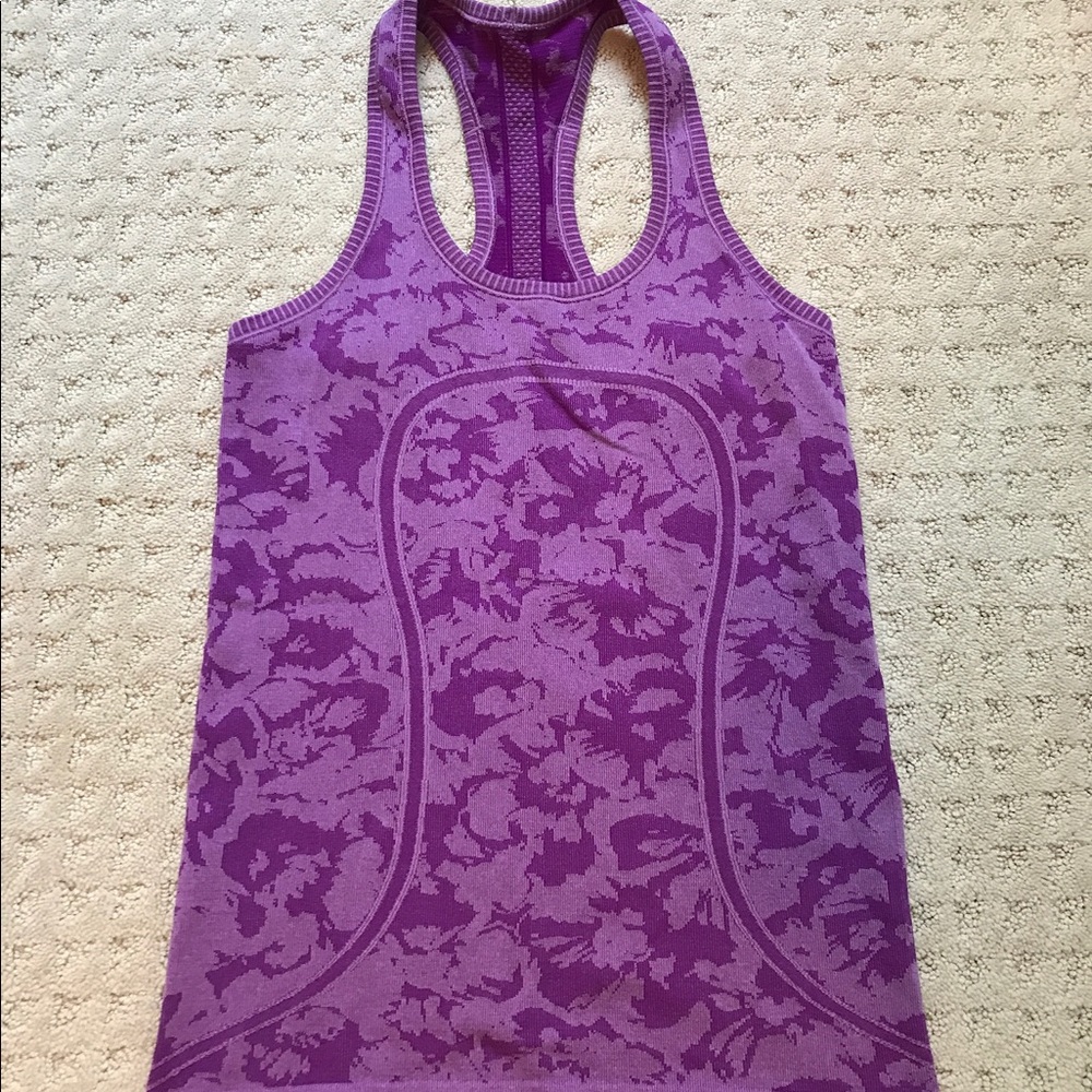 Lululemon workout tank